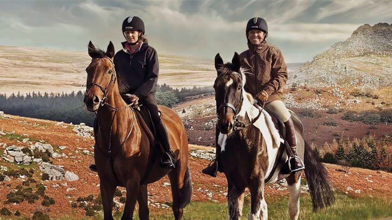 embark on an unforgettable horseback adventure to explore majestic castles. discover breathtaking landscapes, rich history, and unique cultural experiences on every ride.