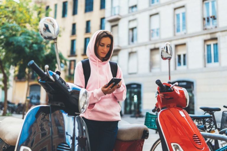 discover the key differences between self-guided and guided riding tours. learn the pros and cons of each option to help you choose the best riding adventure for your needs and experience level.